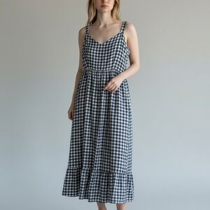 🔥FINAL SALE🔥 C&C California Navy Blue and White Checkered Midi Dress